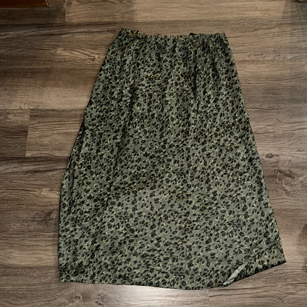 Midi skirt